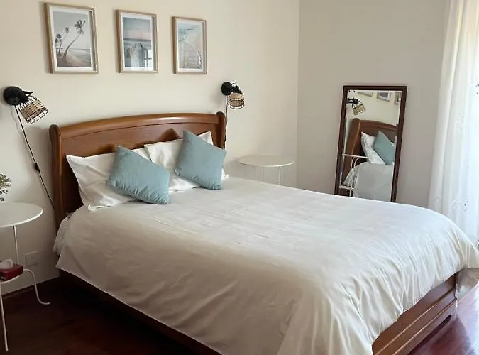 Cozy With Sea View